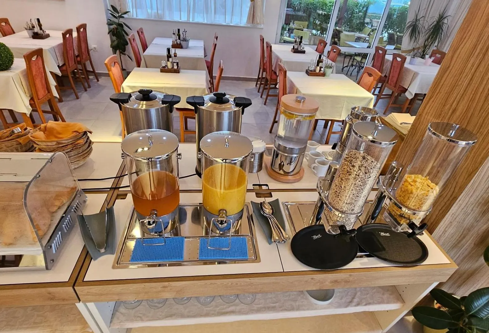 Pension Augustino Miletici Hotel